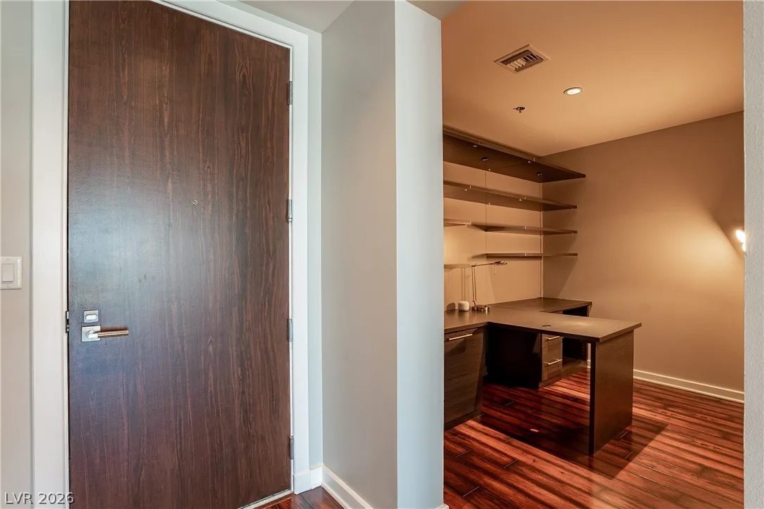 4471 Dean Martin Drive 1008 — photo 4