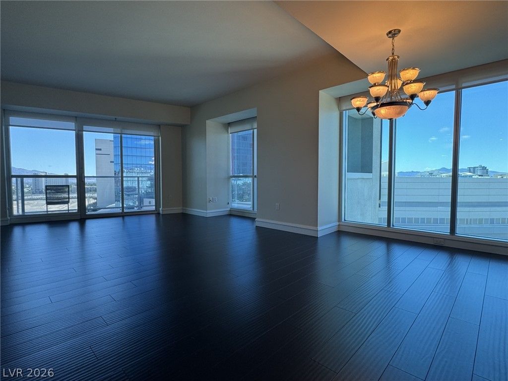 2700 South Las Vegas Boulevard 908 — photo 1