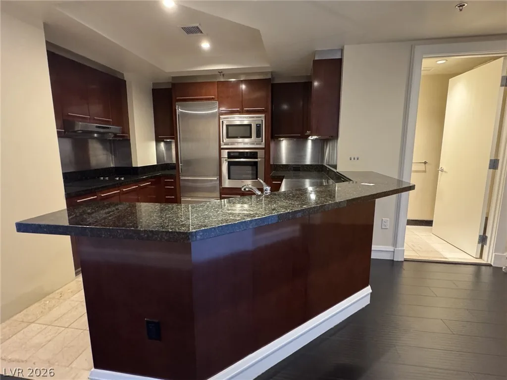 2700 South Las Vegas Boulevard 908 — photo 5