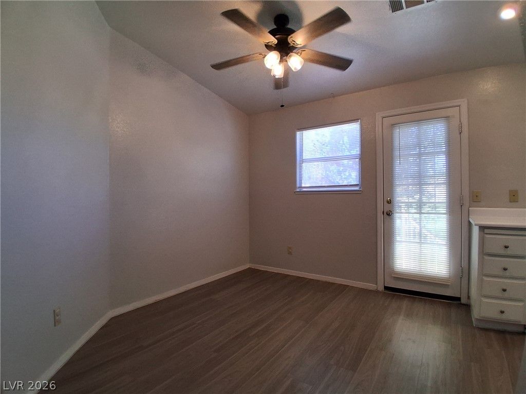8009 Cetus Circle 201 — photo 3 of 12