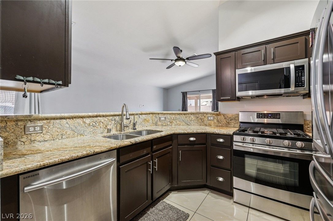 5144 Mascaro Drive — photo 4 of 34