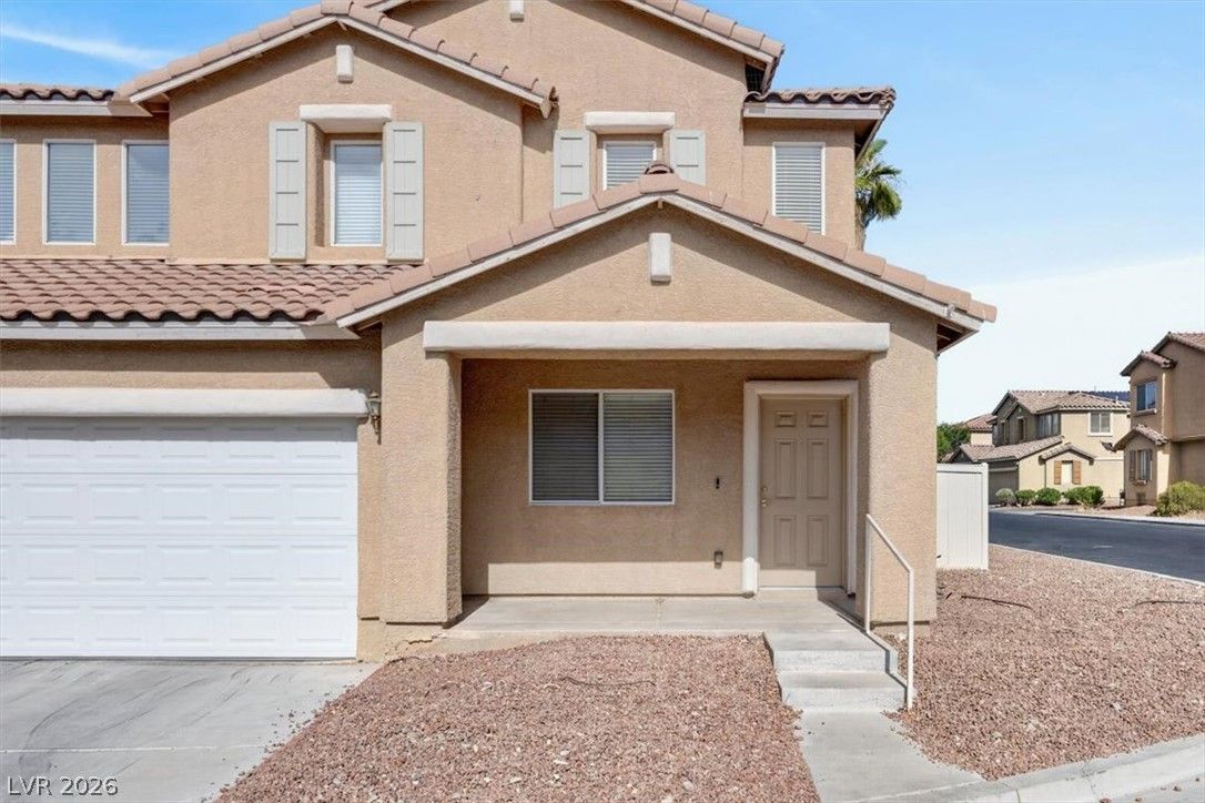 552 Albacate Street — photo 4 of 40