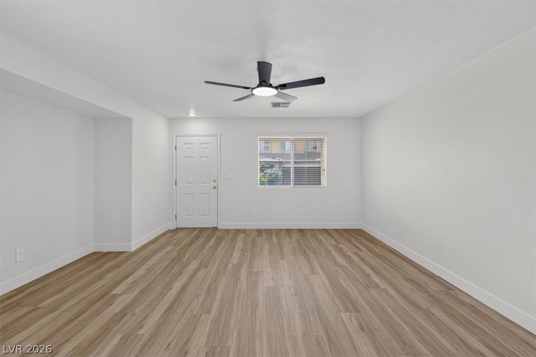 552 Albacate Street — photo 5 of 40