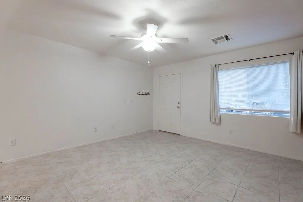 10380 Commanche Moon Avenue — photo 4