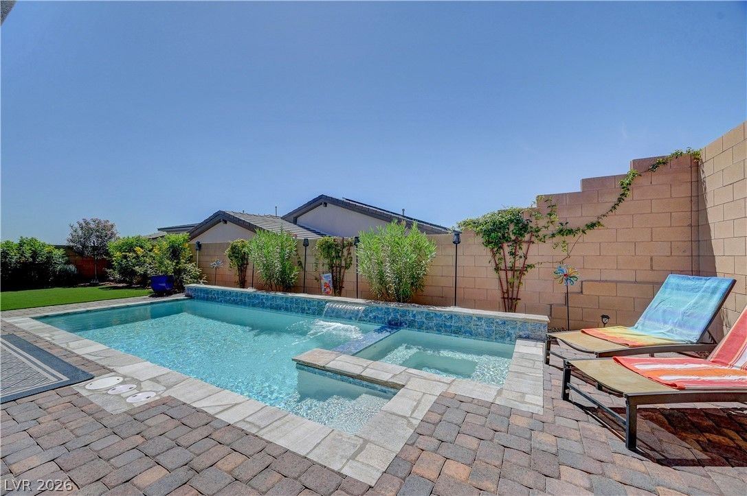 10401 Wedgedale Avenue — photo 1