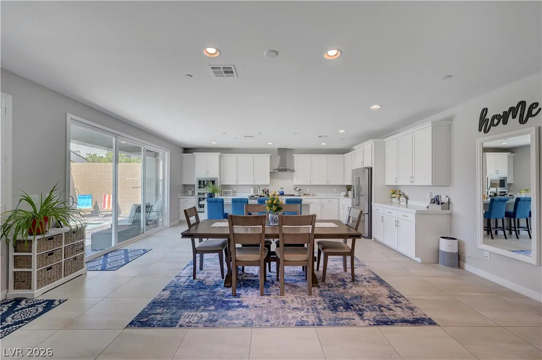 10401 Wedgedale Avenue — photo 3
