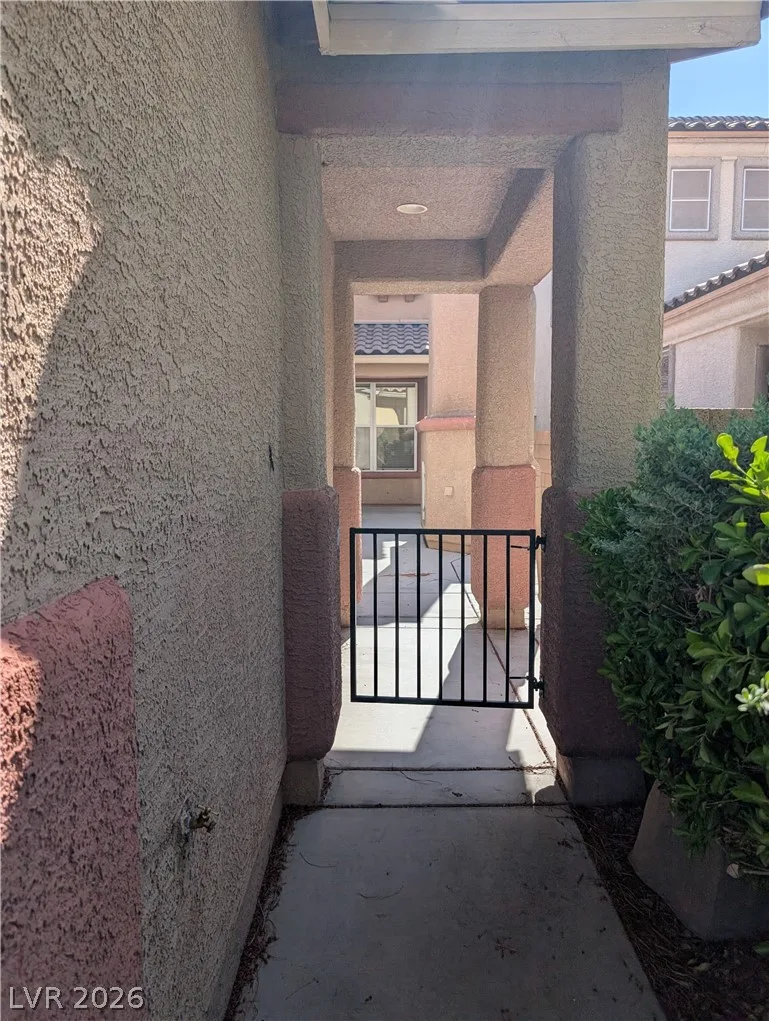 9044 Partridge Hill Street — photo 4