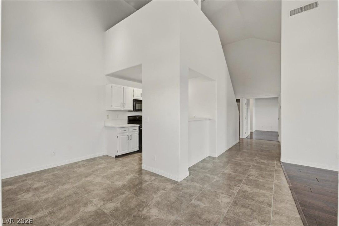 5125 West Reno Avenue 2010 — photo 3