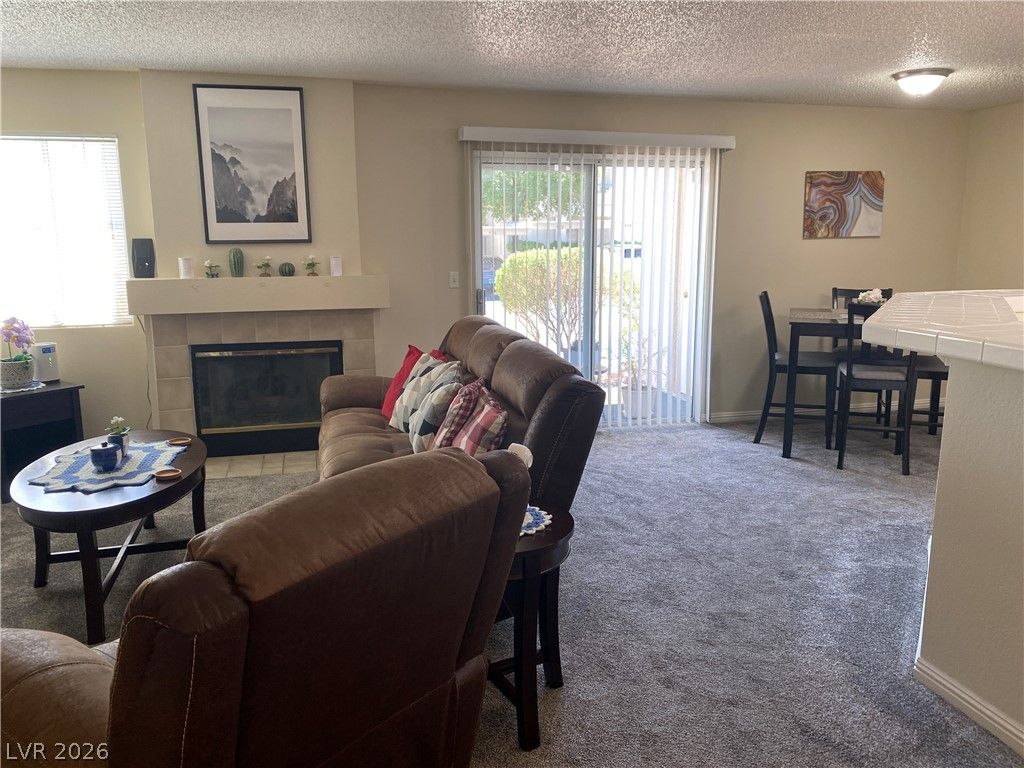 7912 Foxwood Place 102 — photo 5