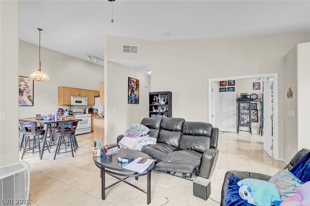 3360 Cactus Shadow Street 201 — photo 4