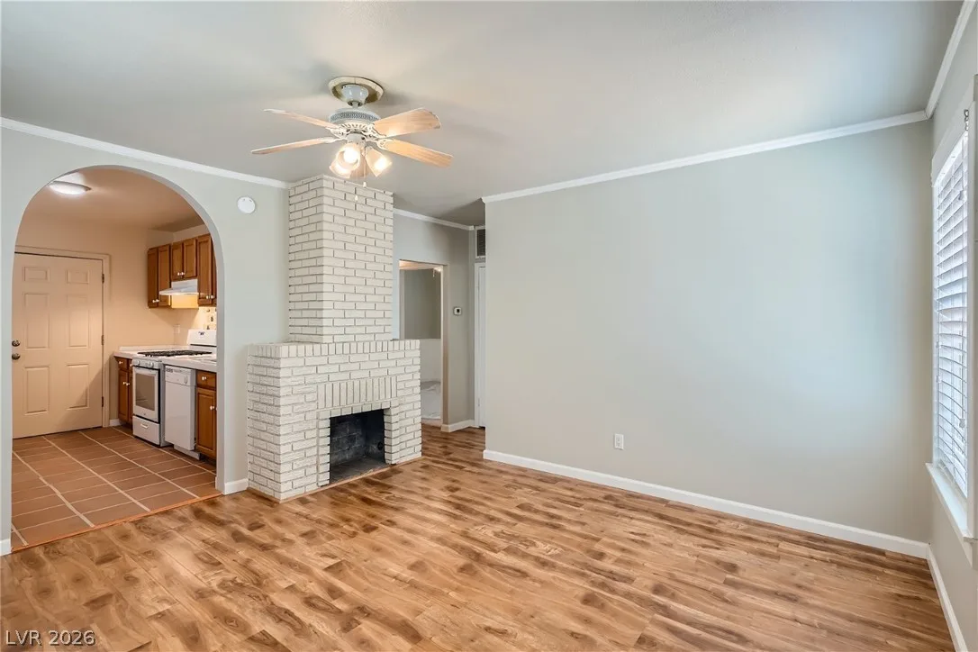 1933 Allen Avenue — photo 4