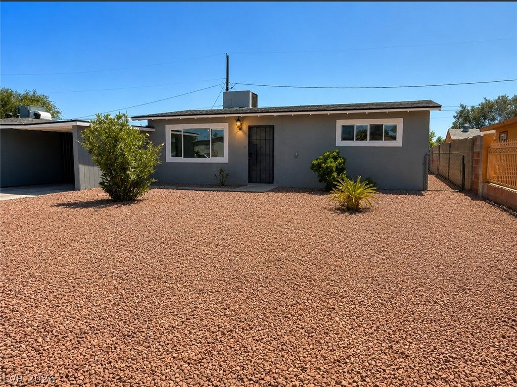 2716 Spear Street — photo 1 of 11