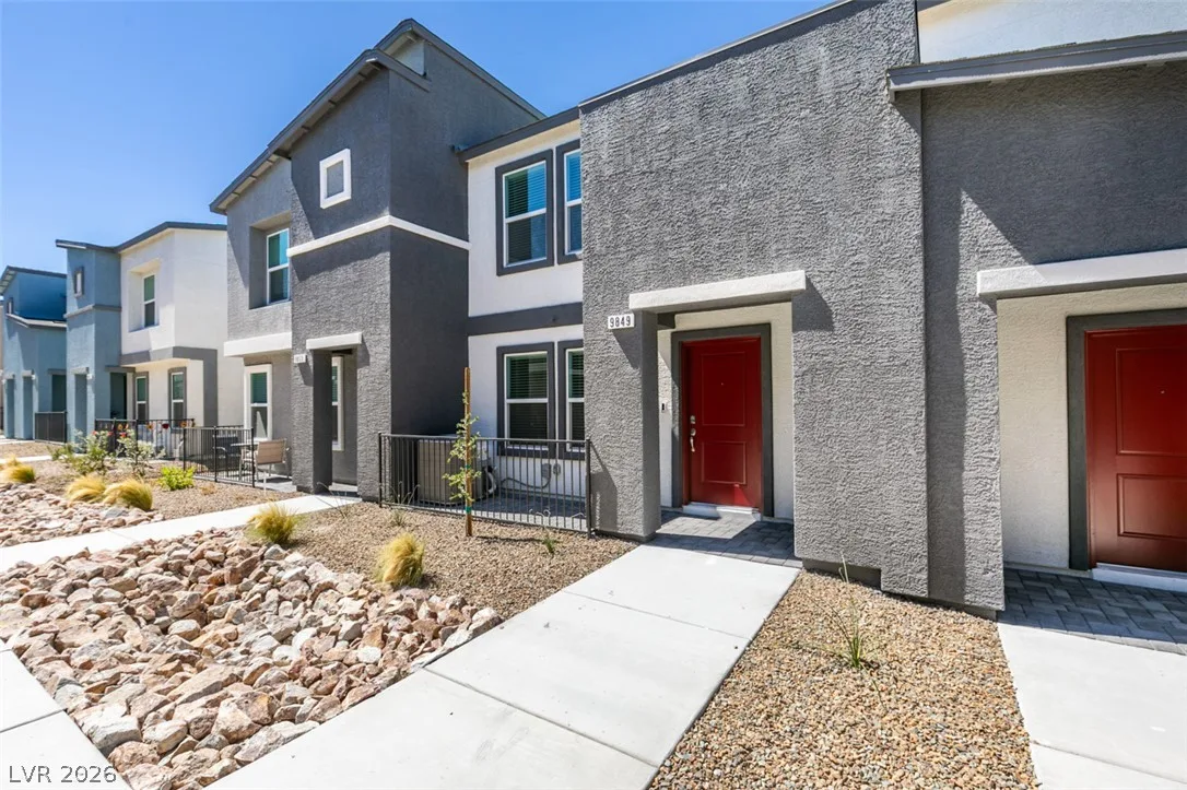 9849 Hidden Pass Avenue — photo 3