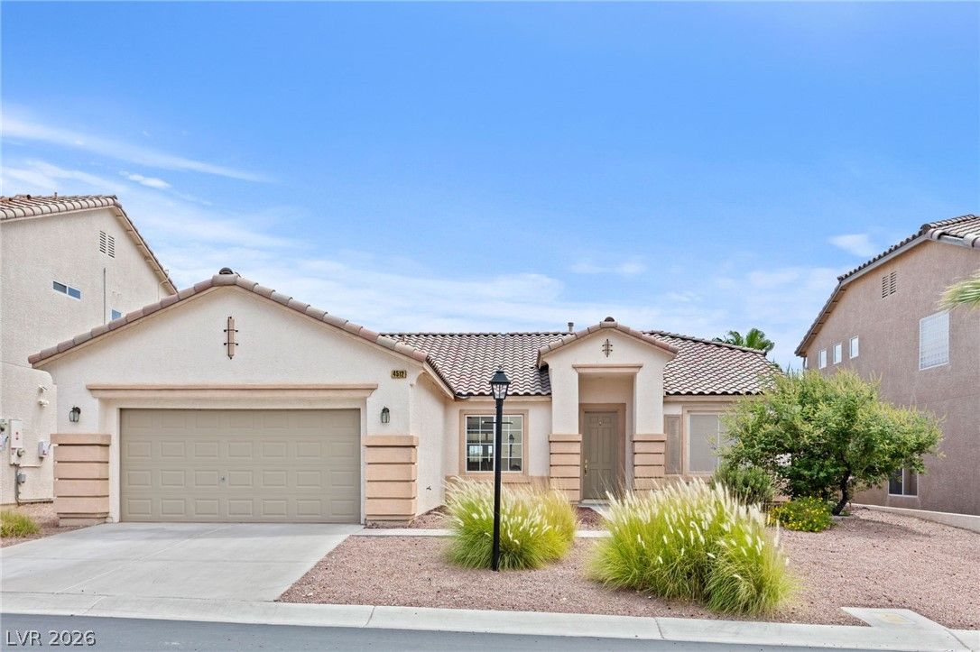4512 Dawn Peak Street — photo 2