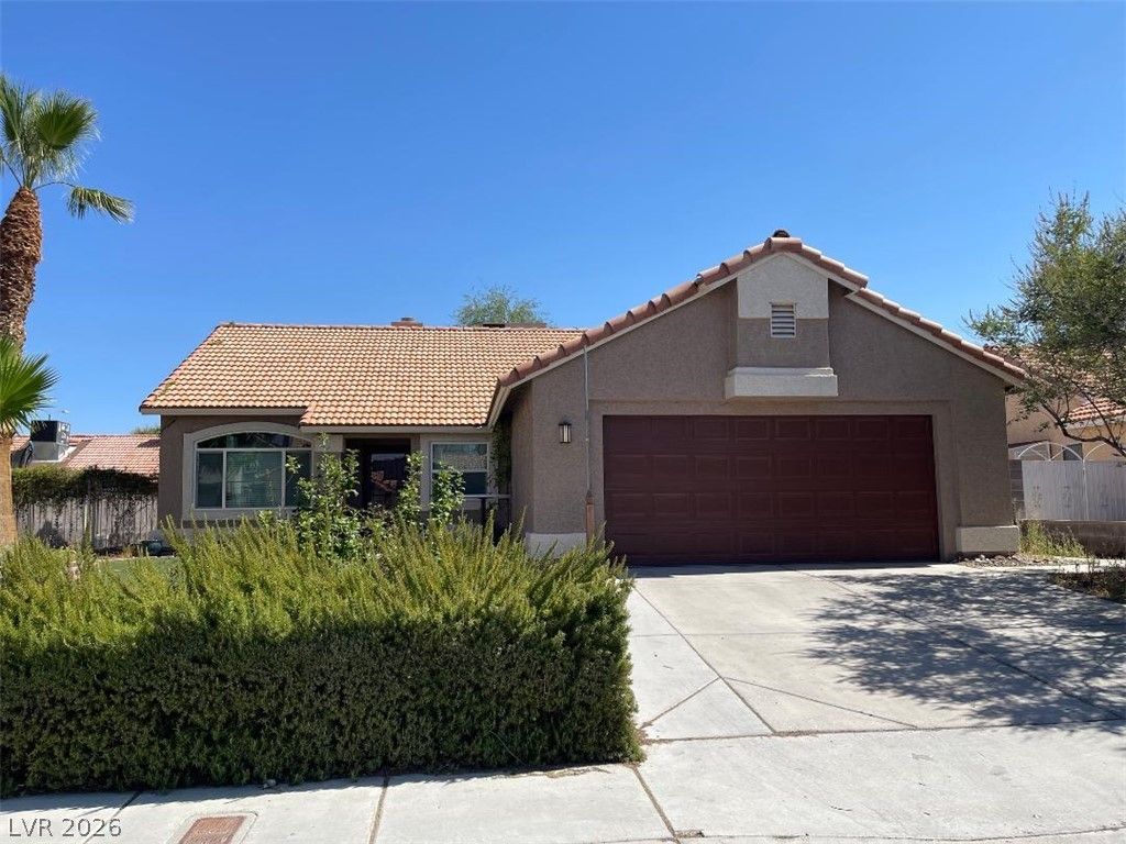 5905 April Lane — photo 2 of 31
