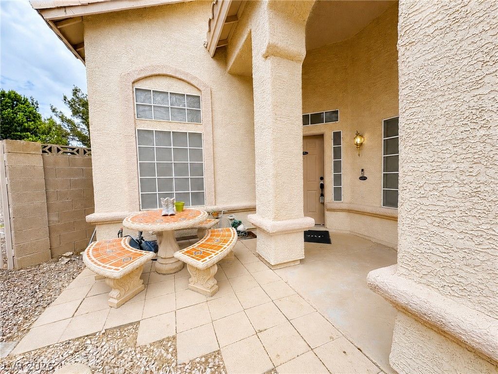 8121 Handle Bar Lane — photo 3