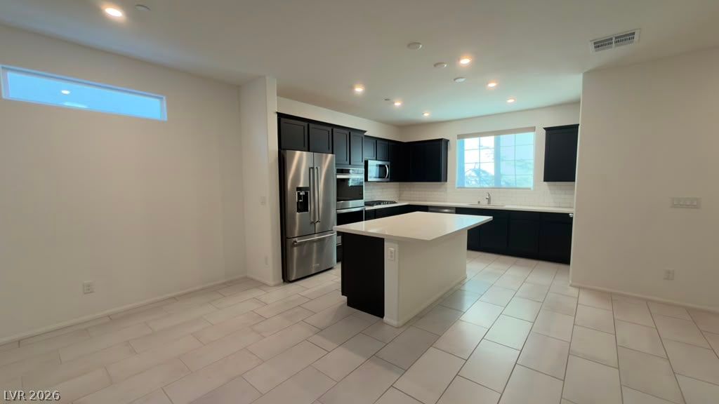 10610 Sariah Skye Avenue — photo 4