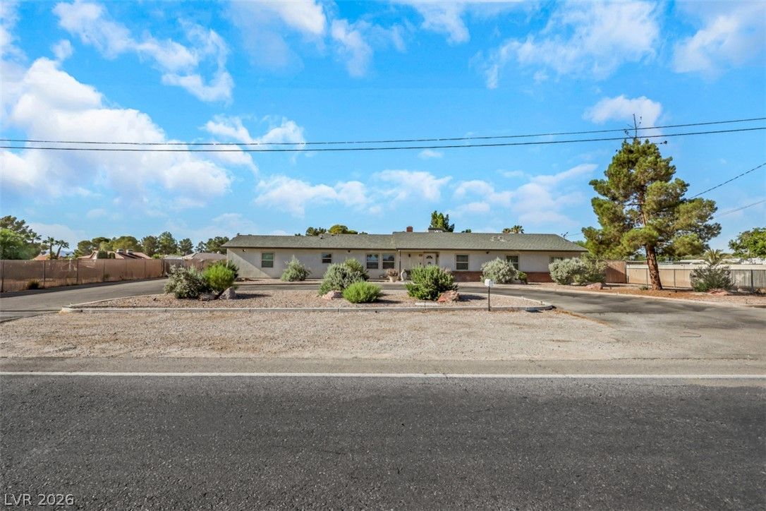 2715 East Hacienda Avenue — photo 4