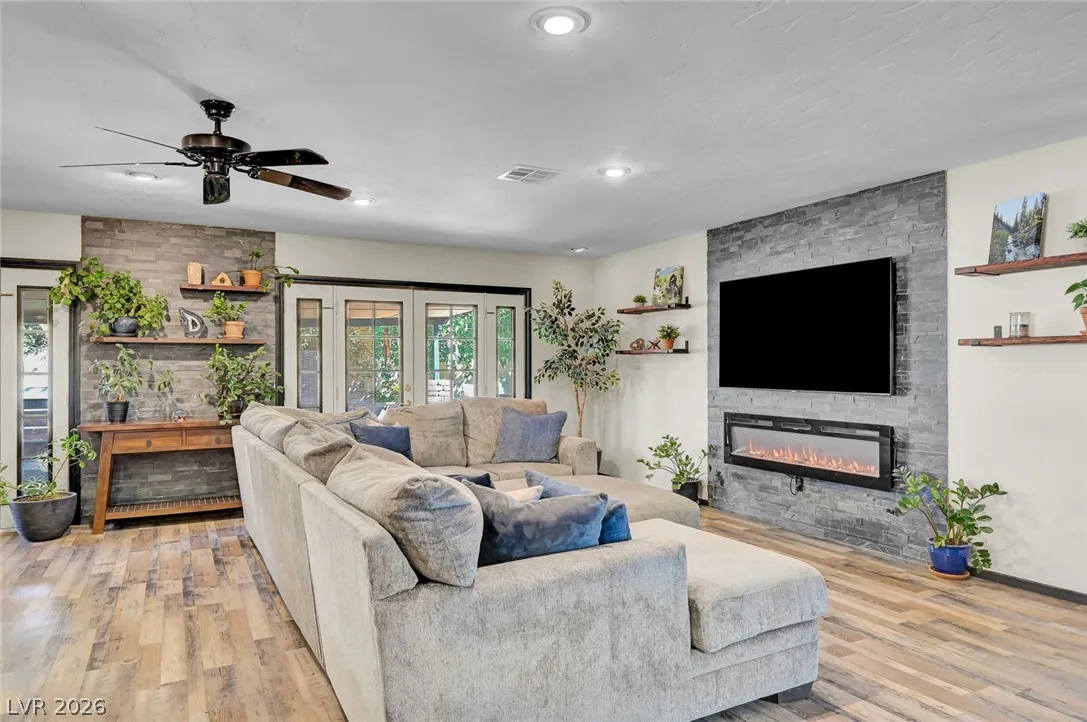 3949 Brighthill Avenue — photo 3