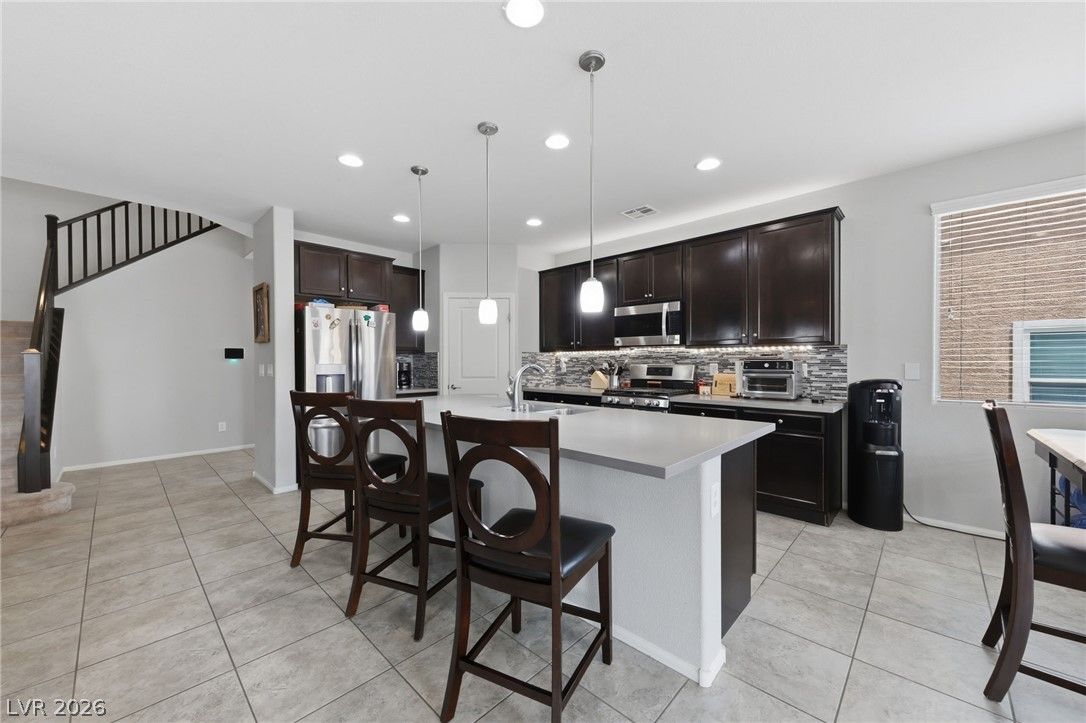 821 Great Sky Court — photo 2