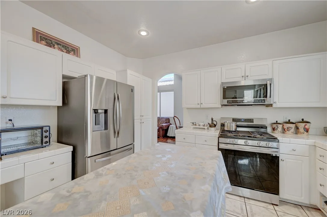 1069 Coral Desert Drive — photo 5 of 12