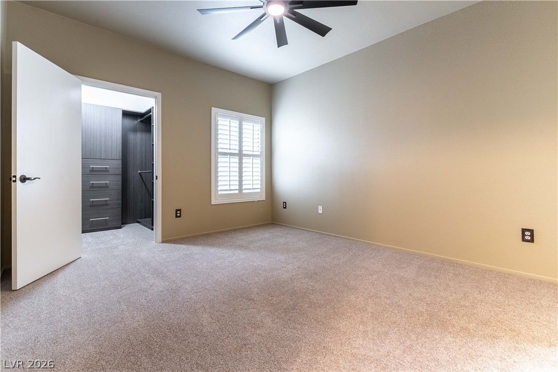 8250 North Grand Canyon Drive 1027 — photo 5 of 11