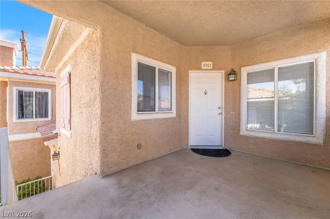 251 South Green Valley Parkway 3921 — photo 4