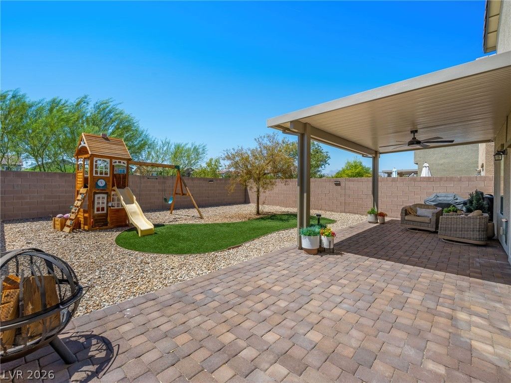 4455 Shimmer Point Avenue — photo 2