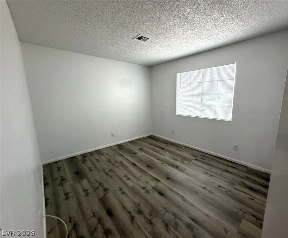 2724 Aarondavid Drive D — photo 5 of 10