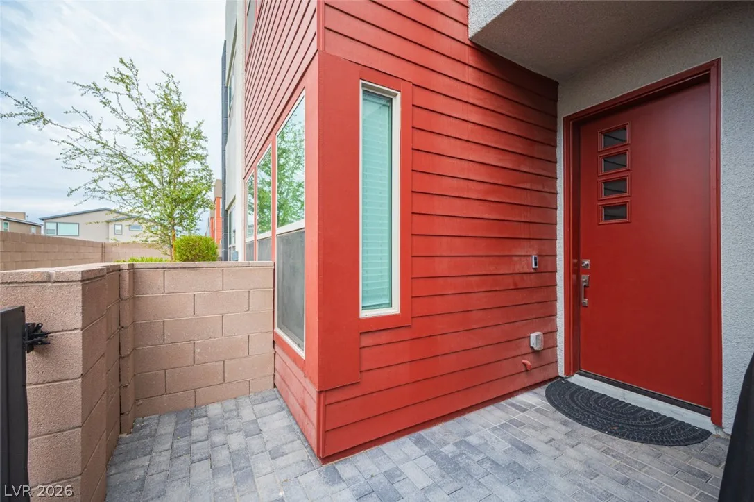 9828 Kings Glen Street — photo 4