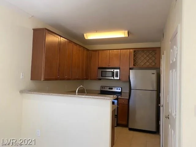 4400 South Jones Boulevard 1092 — photo 5 of 14