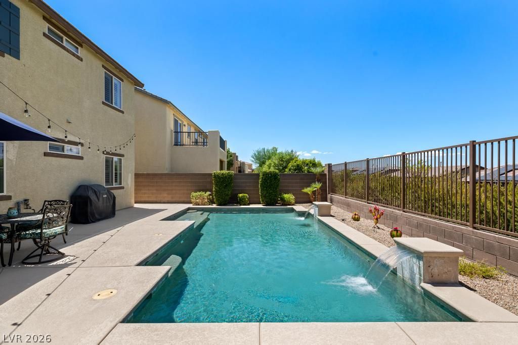 916 Pastel Dusk Court — photo 3