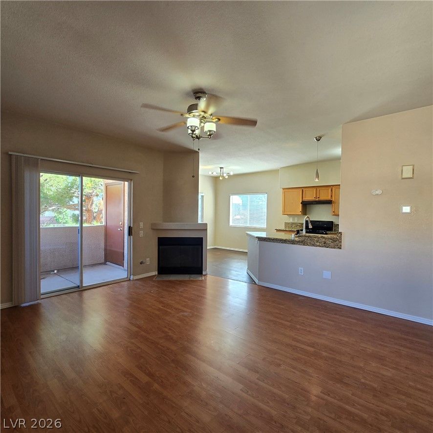 1050 East Cactus Avenue 2058 — photo 3 of 29