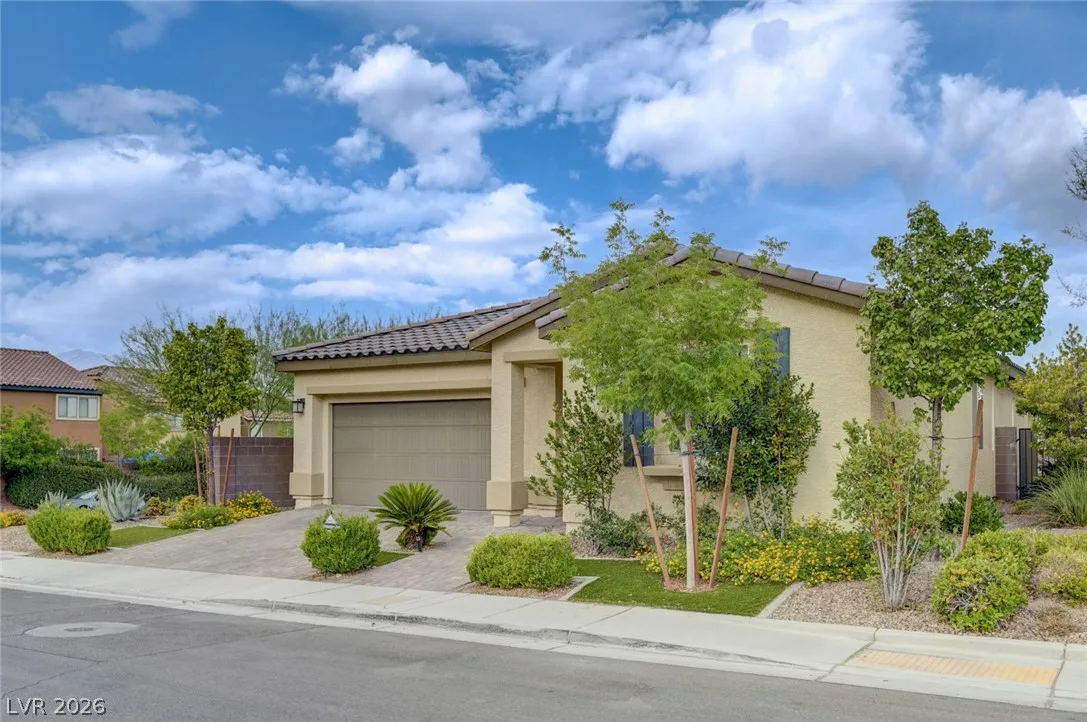 4654 Plum Button Street — photo 5