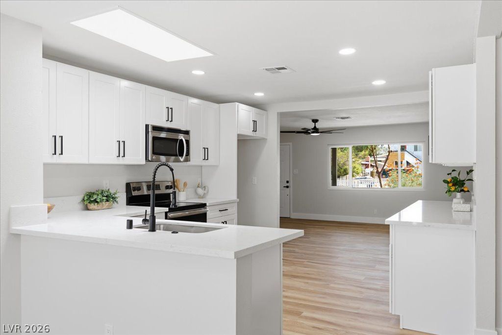 1705 Cedar Avenue — photo 5 of 30