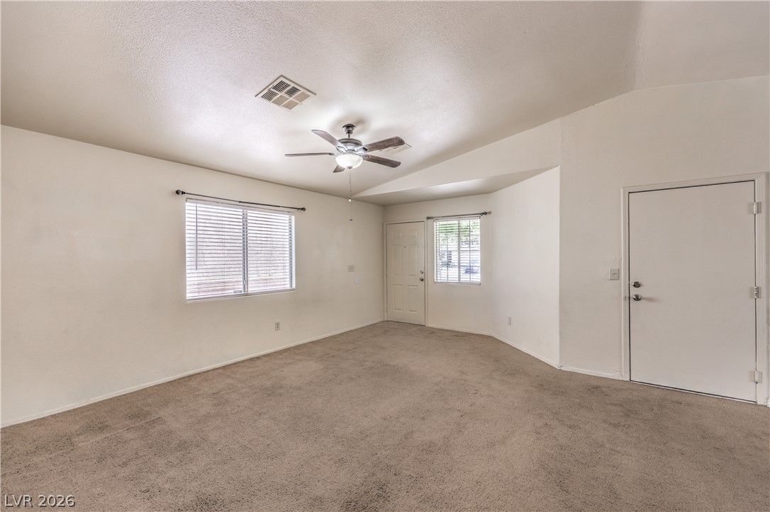 3253 Idaho Springs Avenue — photo 4
