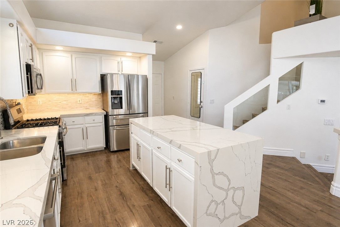 9682 Driftwood Island Court — photo 4 of 18