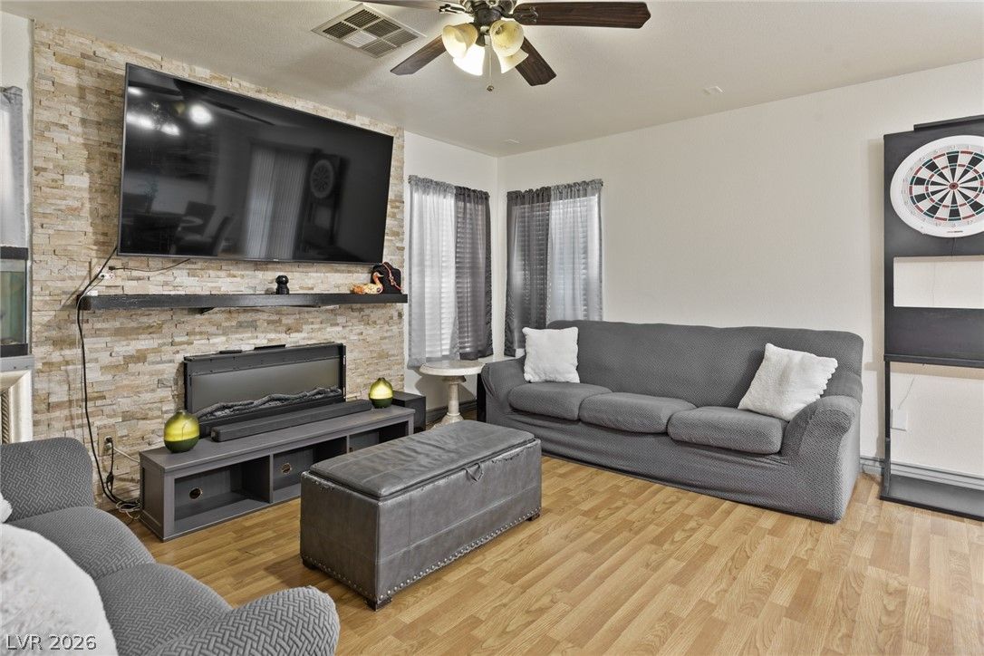10260 Martinsburg Court — photo 4