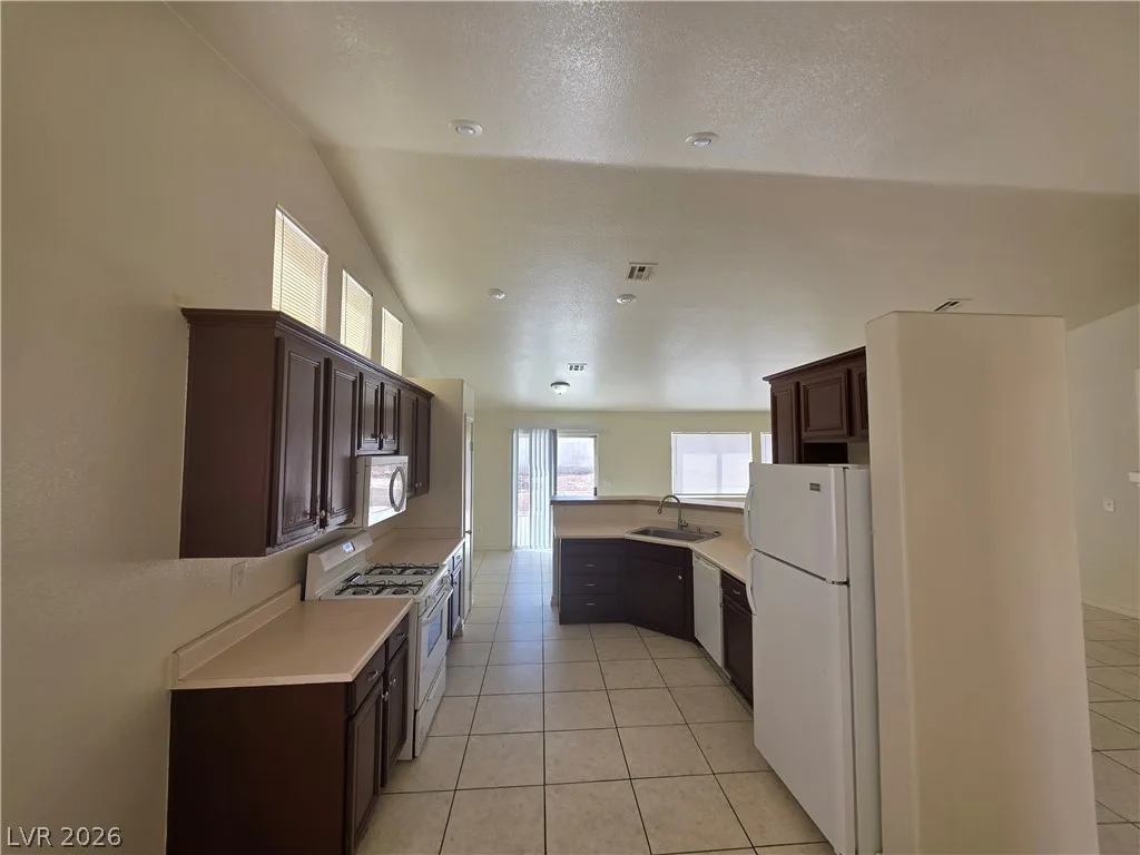 6119 MAGIC MESA Street — photo 3