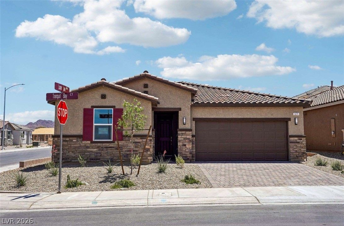671 Tranquil Bay Court — photo 1