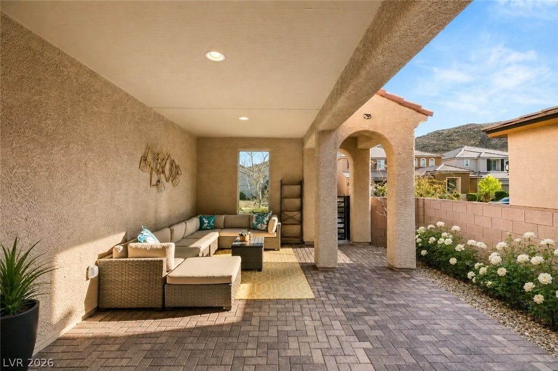 9514 Wild Valley Avenue — photo 5