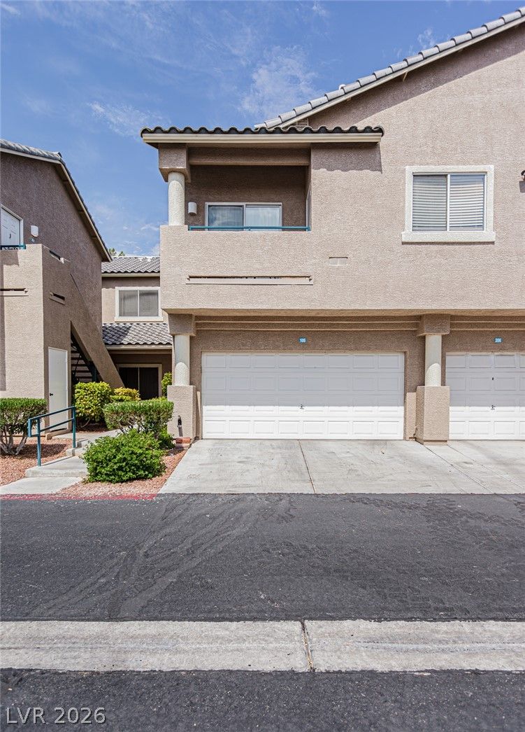 2101 Quartz Cliff Street 105 — photo 2 of 41