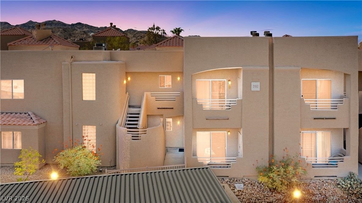 2192 Aspen Mirror Way 102 — photo 2