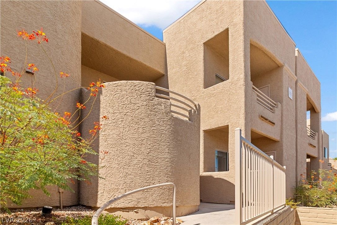 2192 Aspen Mirror Way 102 — photo 3