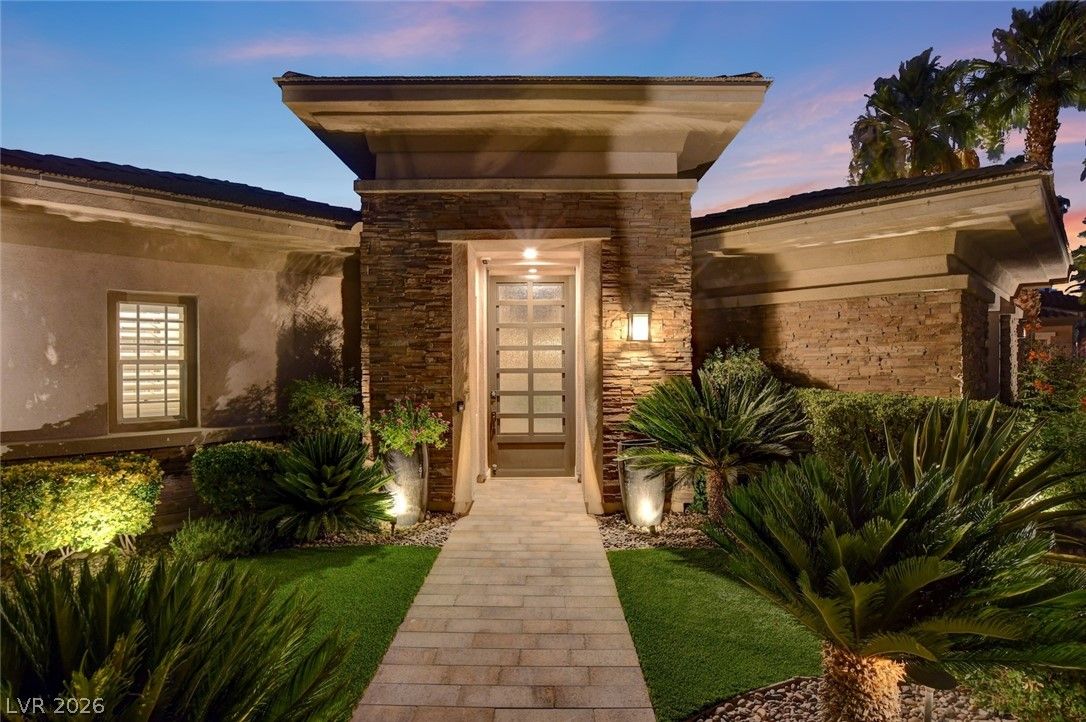 3209 Turtle Head Peak Drive — photo 2