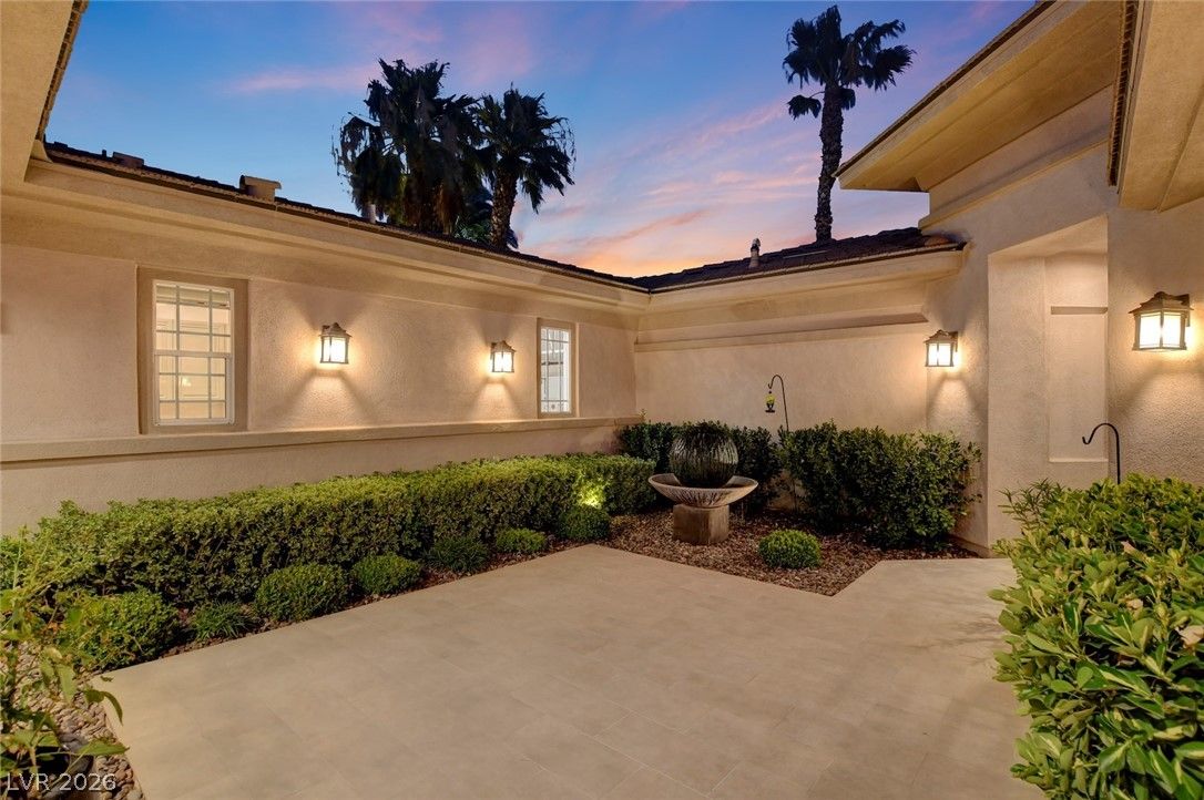 3209 Turtle Head Peak Drive — photo 4