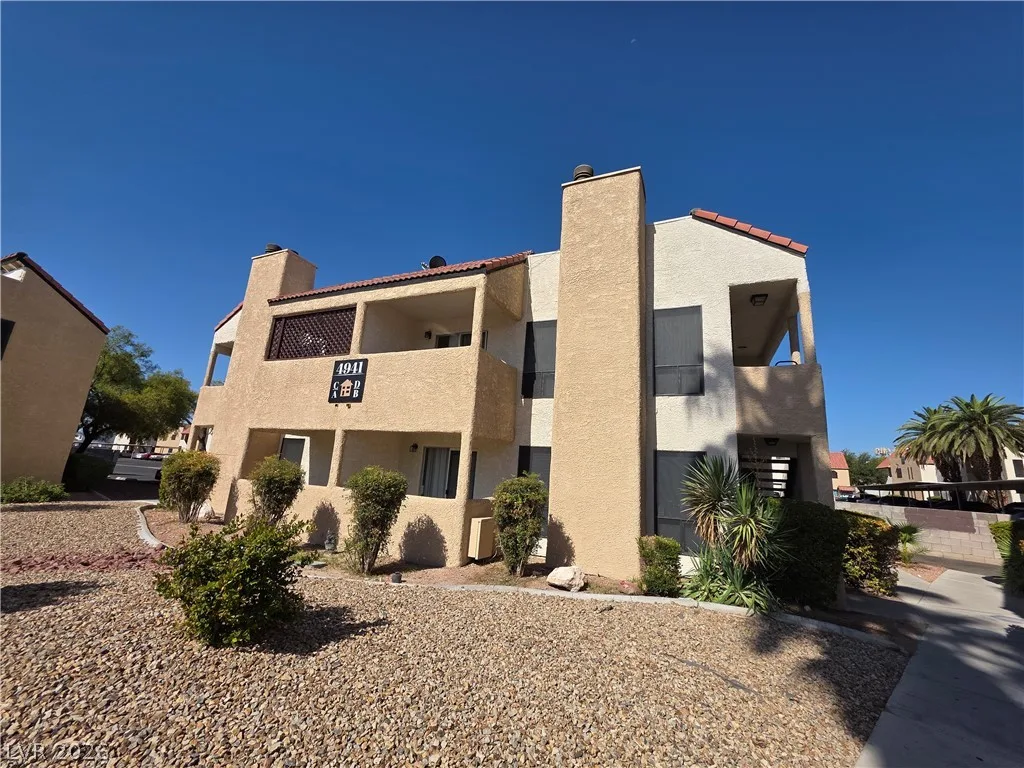 4941 Newport Cove Drive B — photo 4