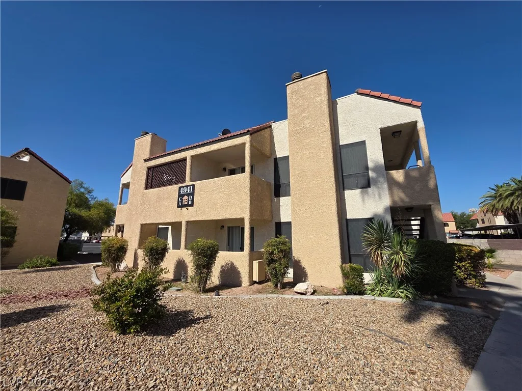 4941 Newport Cove Drive B — photo 5