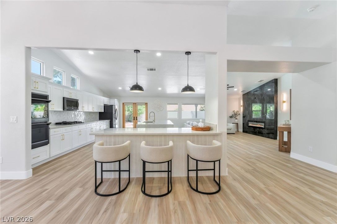 5120 Gentle River Avenue — photo 5