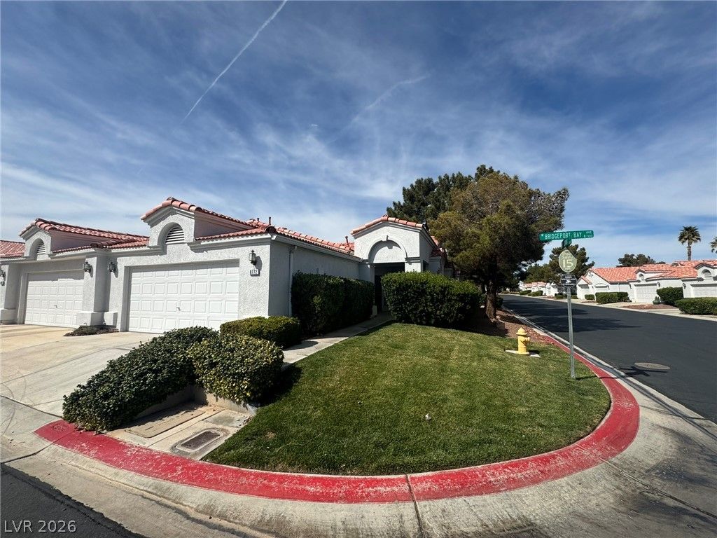 8772 Bridgeport Bay Avenue — photo 2